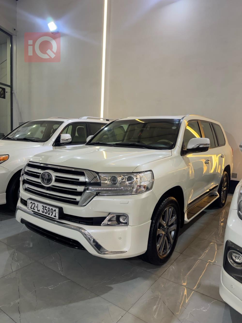 تويوتا لاندكروزر